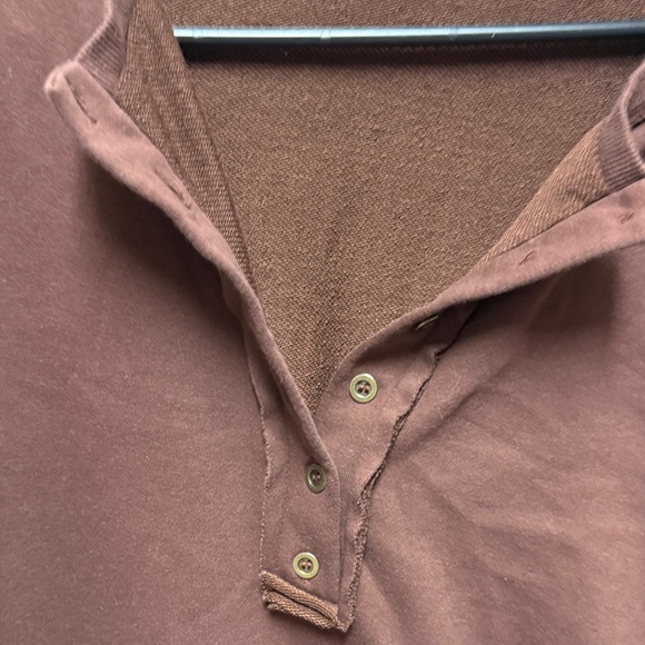 Amazon Essentials Women's Maroon Button-Up Sweatshirt - Picture 5 of 12